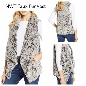 Wit & Wisdom Faux Fur Drape Front Vest Size XL